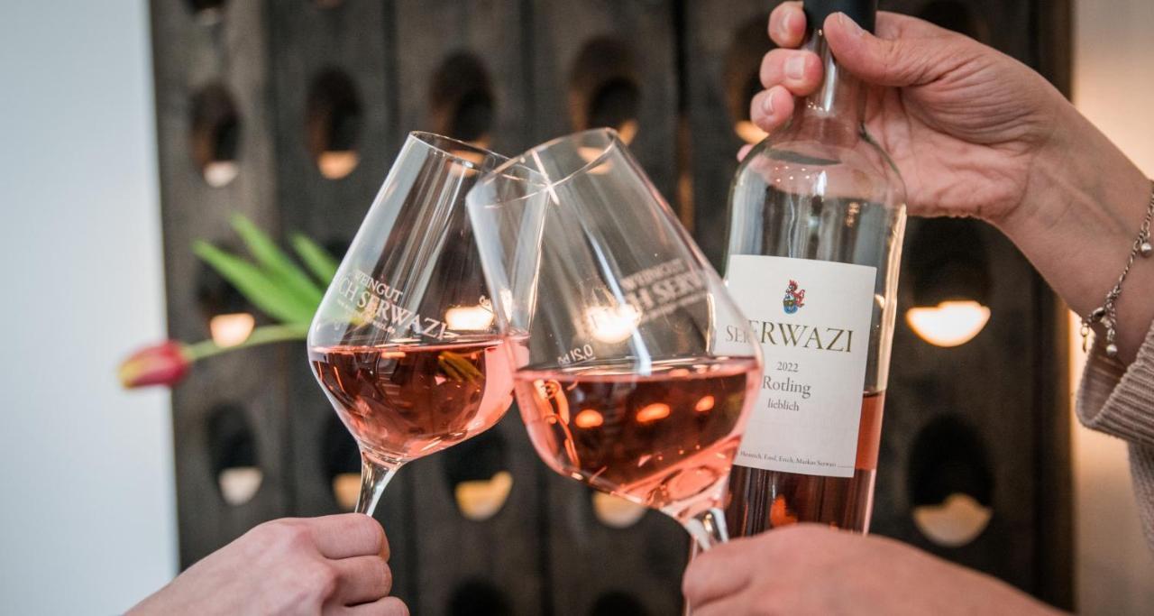 Weingut Erich Serwazi Mesenich Esterno foto