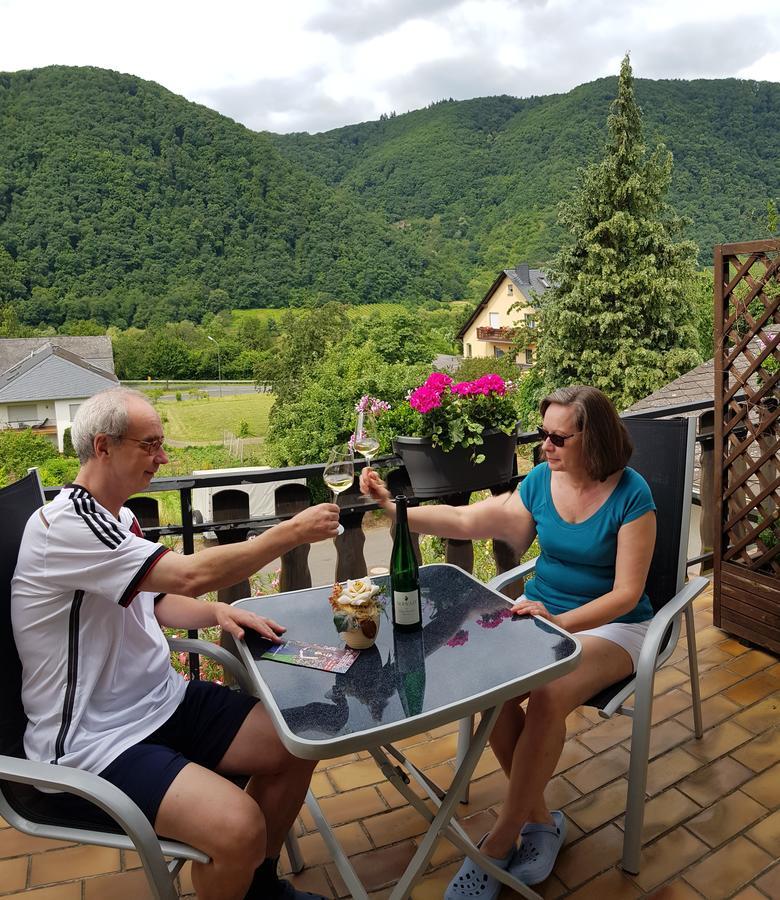 Weingut Erich Serwazi Mesenich Esterno foto